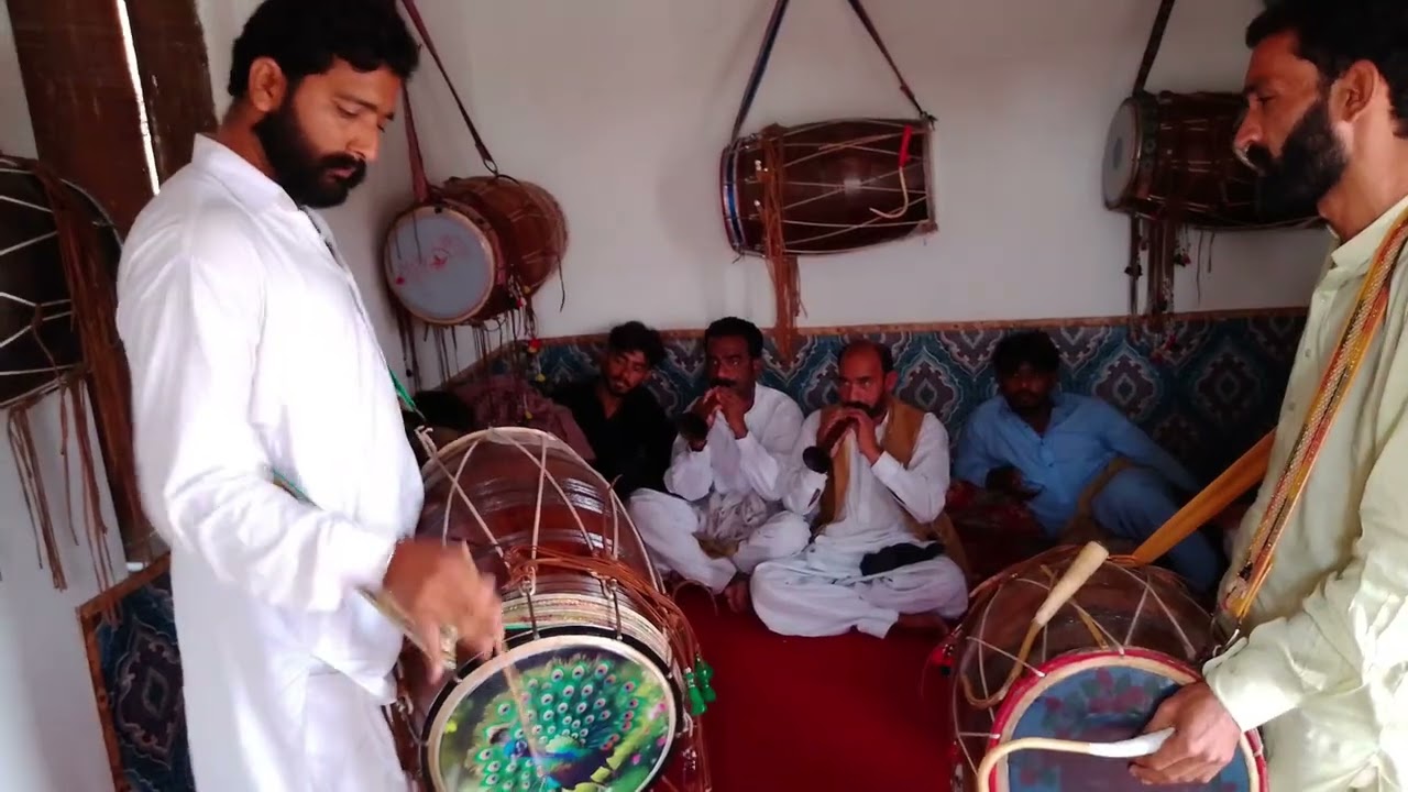 Ap sb doston ki Nazar 8 matry ka Naghma ustad Taswar abbas dhol master Shehnai master Saqlain abbas 