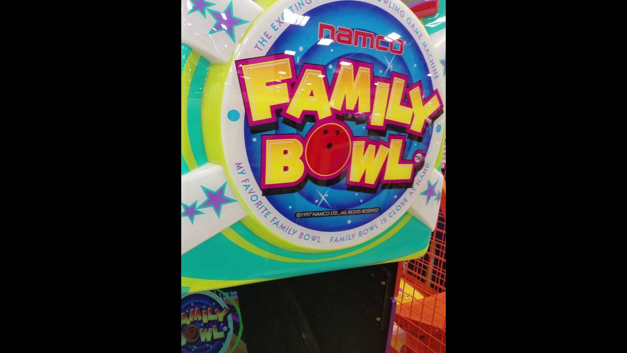 懐かしいゲーム、ファミリーボウルをプレイ！