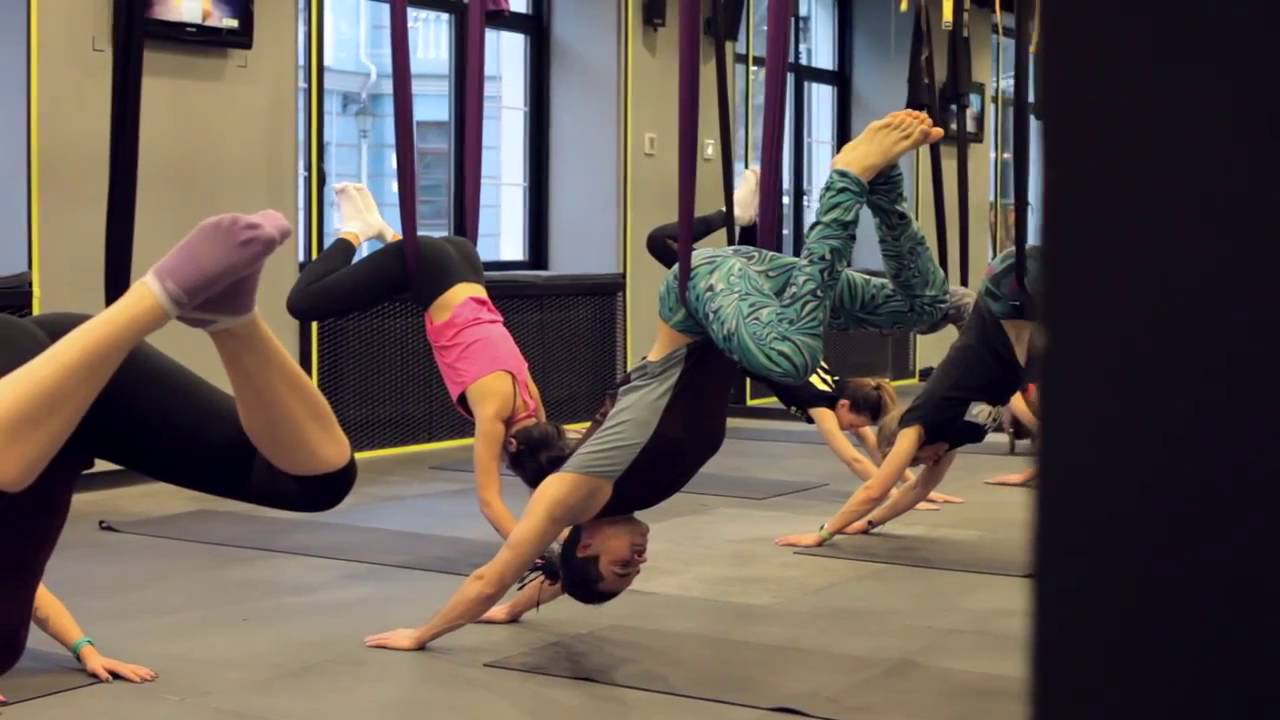 Fly Yoga in Israel with Anton Konkin