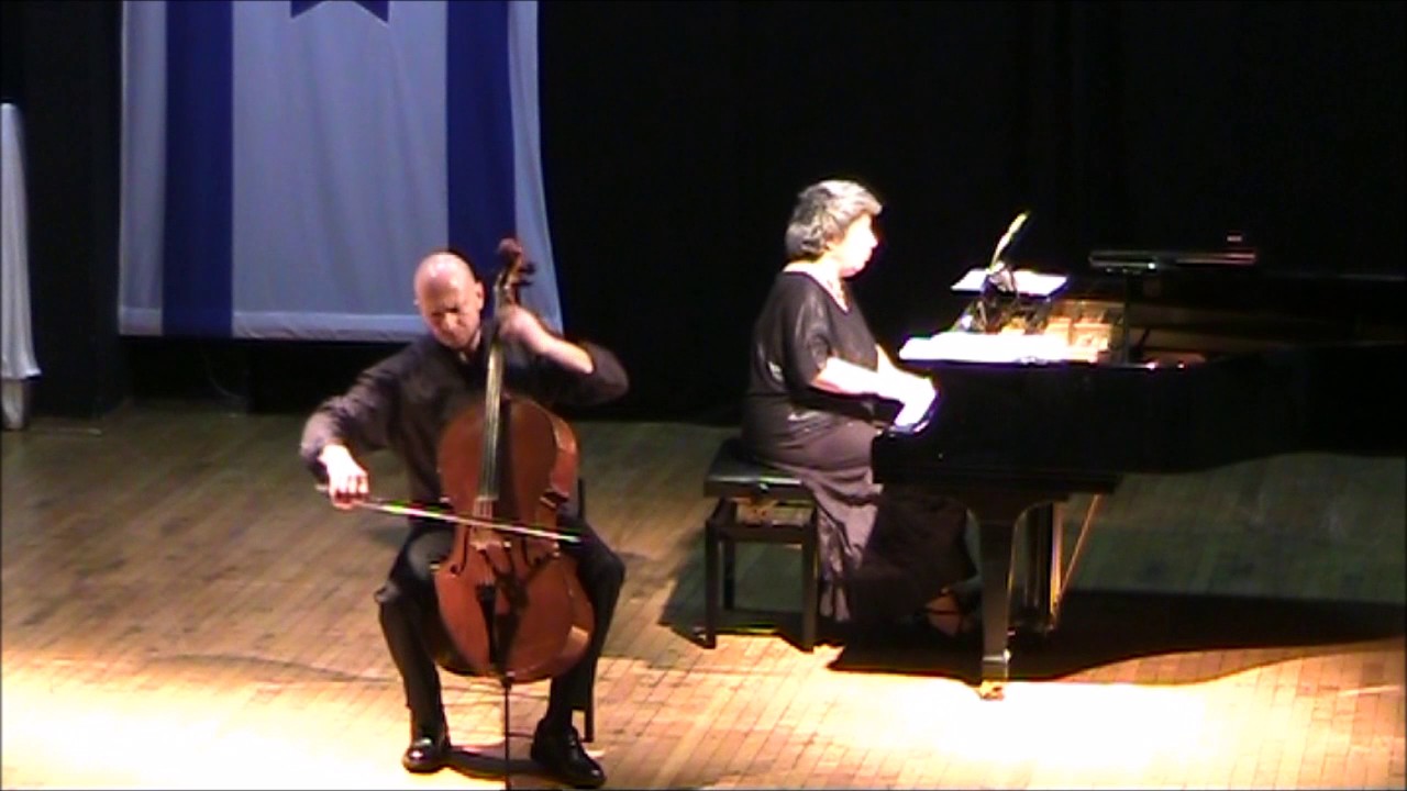 Giulio  Caccini Ave Maria Kiril Michanovsky   Cello Julia Gurvitch  Piano