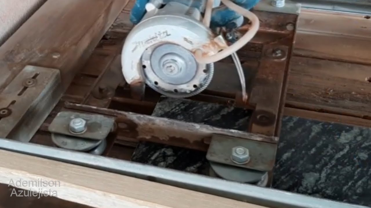 CORTANDO GRANITO PARA FAZER PINGADEIRA | Com serra mármore