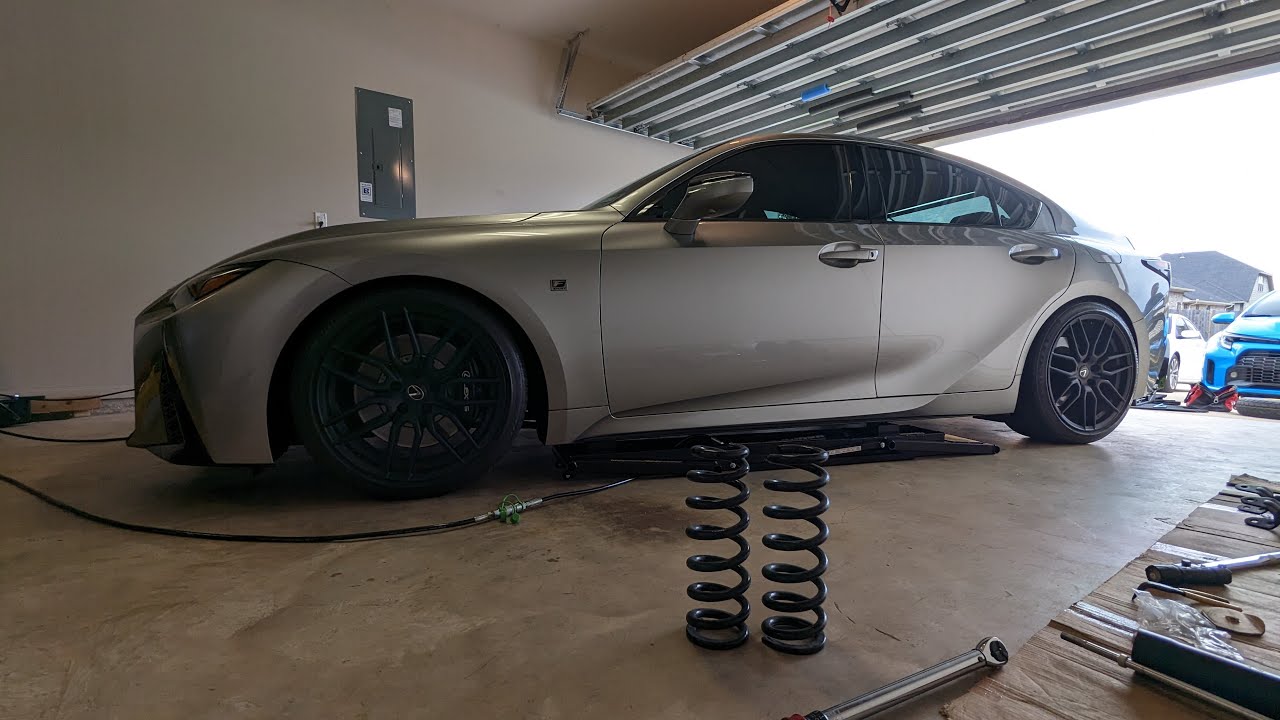 Работаем над Lexus V8! Lexus IS500 F Sport 2023 года