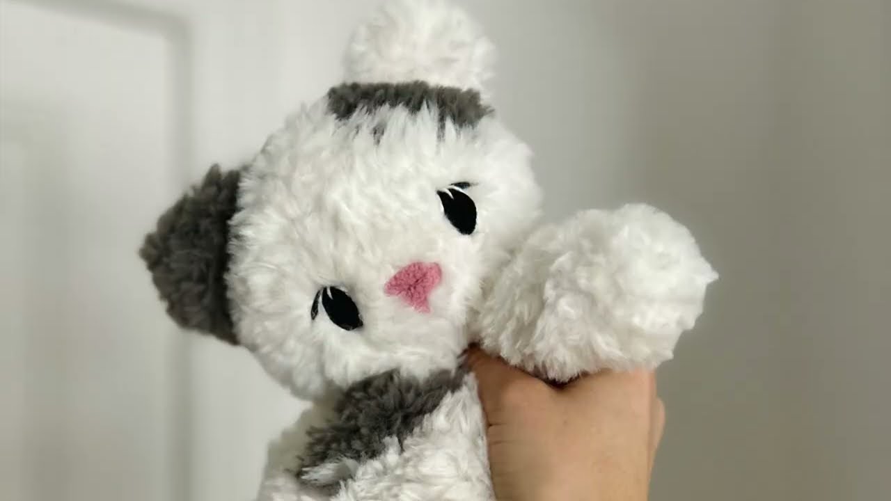 Poe Kitten Embroidered Eyes