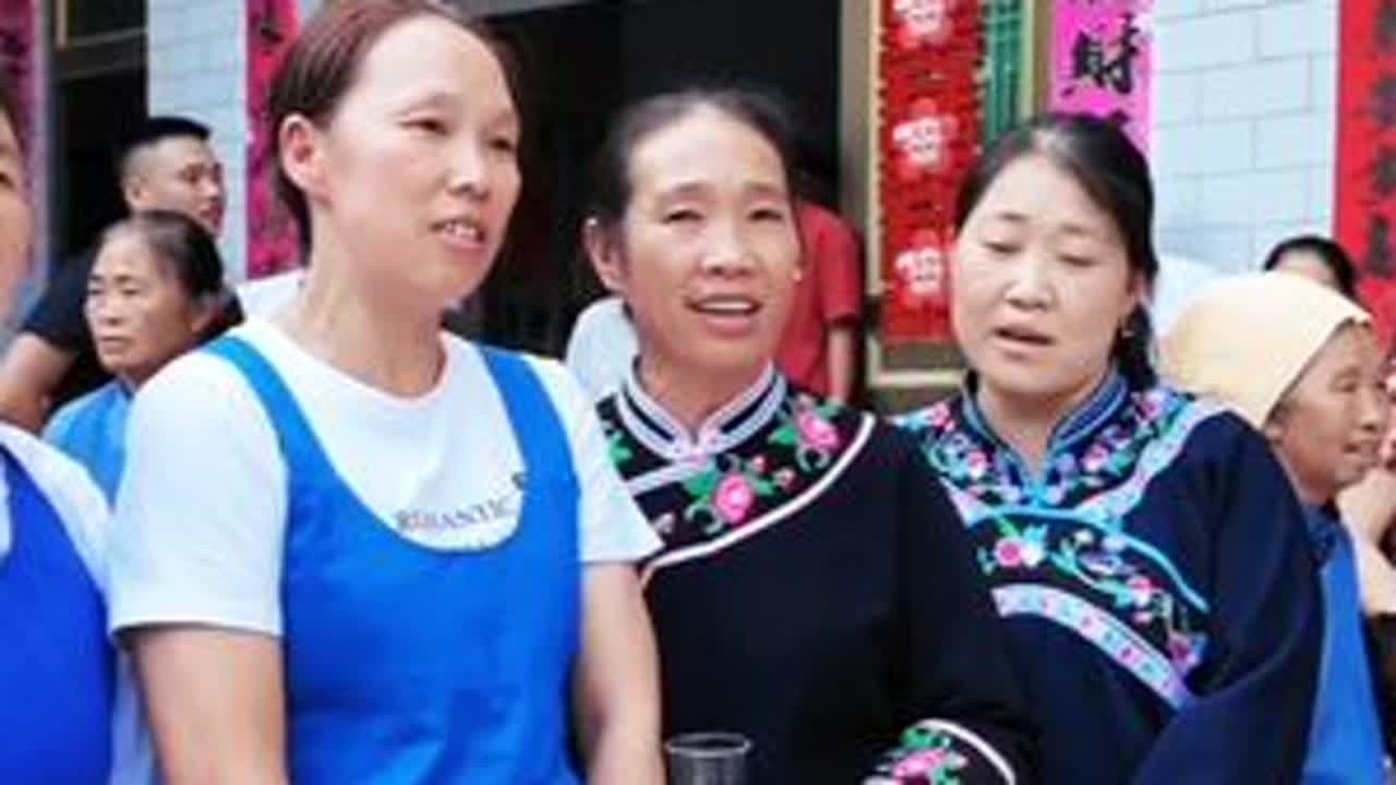 接亲拦门喜歌 2025年国庆节2号在断杉拍摄的拦门喜歌#很好听的山歌 #婚礼跟拍 #创作者扶持计划 #非遗文化传承 #我要上热们