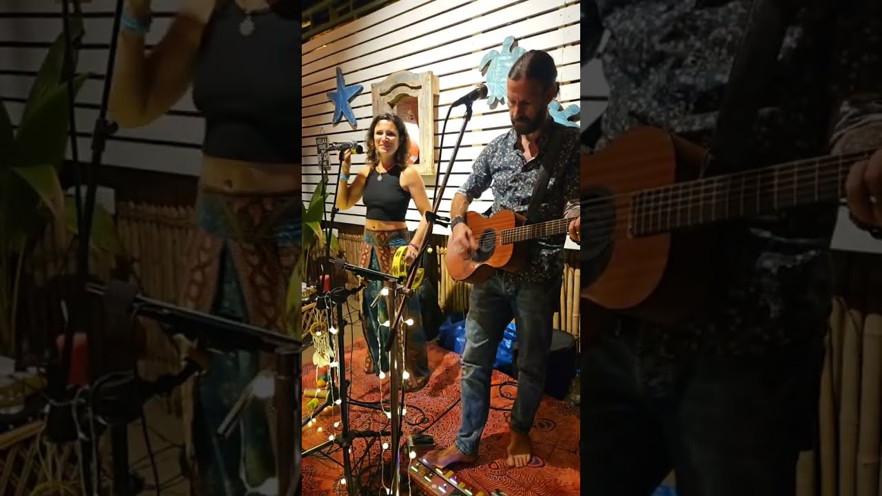 Live Looping in Goa #rc600 #looping @loveaffaireduo