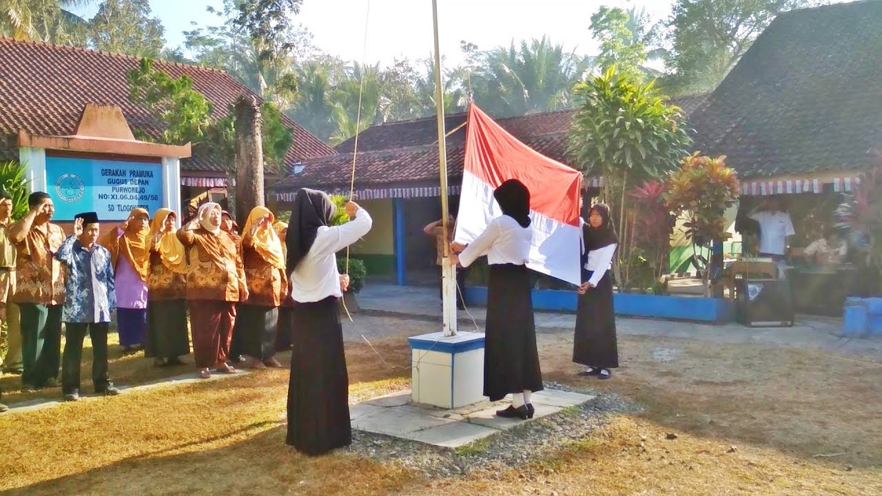 Pagi Berkabut!! Upacara Bendera HUT ke-73 Kemerdekaan Republik Indonesia Desa Tlogokotes
