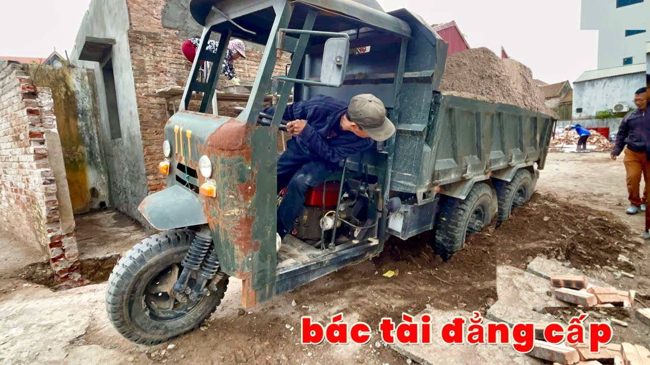 Bác tài lái công nông mới toanh chở 2 khối cát lùi đẳng cấp nhất thế giới | Xe múc cát | Xe ô tô tải