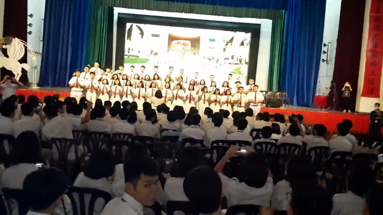 2023年古宽毕业典礼  骊歌环节