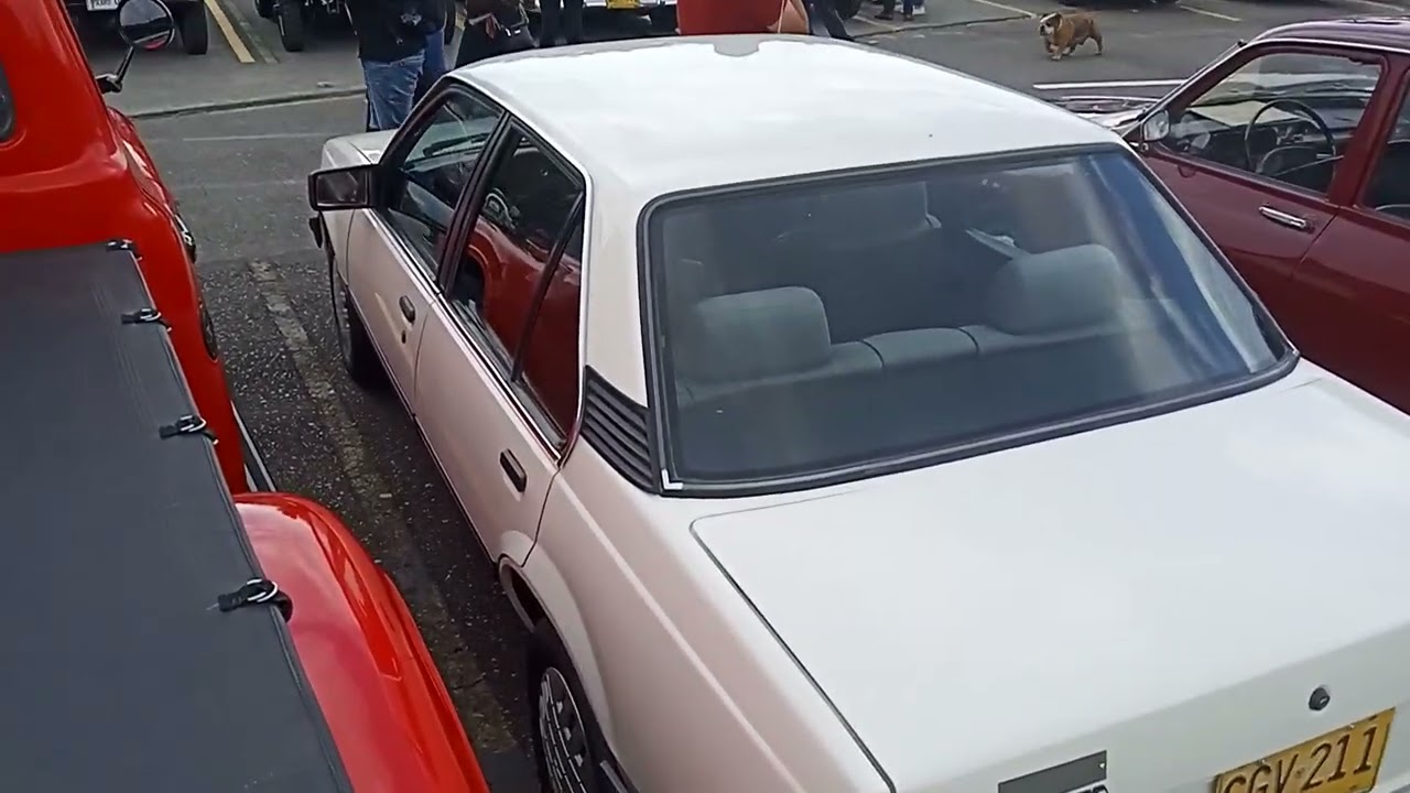 Chevrolet Monza 1era versión de 1985 