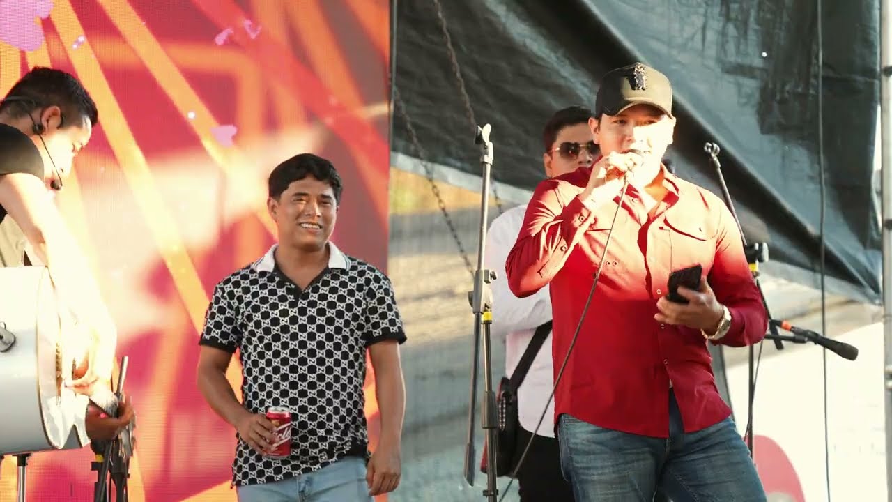 Disculpe Usted, Tragos De Amargo Licor · Denilson Castro 