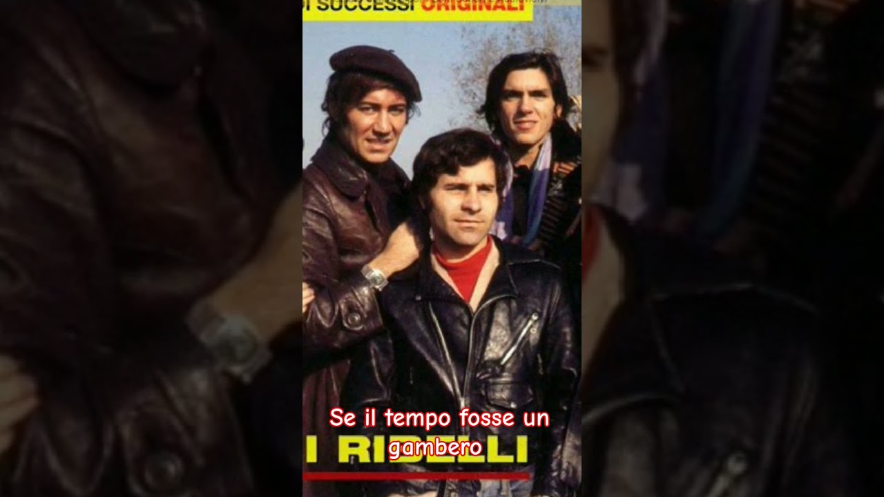 pugni chiusi i ribelli