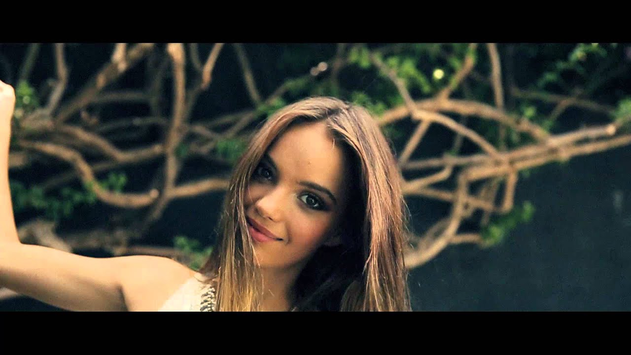 Hellomolly Fashion 1 [D-IN Commercial Film]