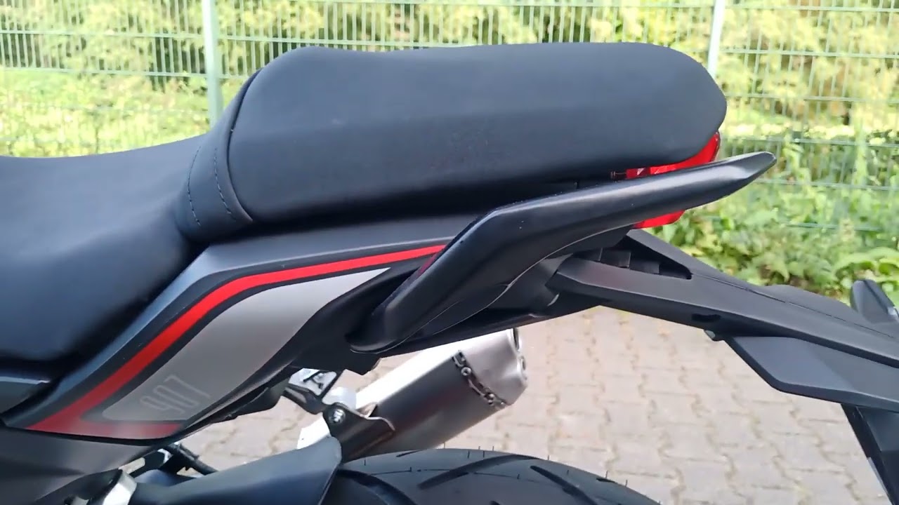 Junak 907 schwarz matt 2023 50ccm 45km/h rundum Moped