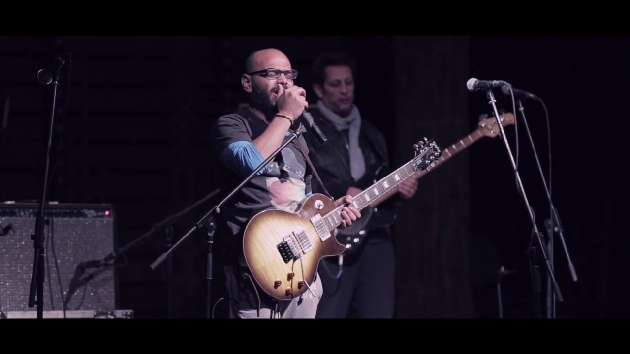 Massar Egbari | Ana Haweit | Live at Oshtoora 2015 - مسار إجباري | أنا هويت | أشطورة ٢٠١٥