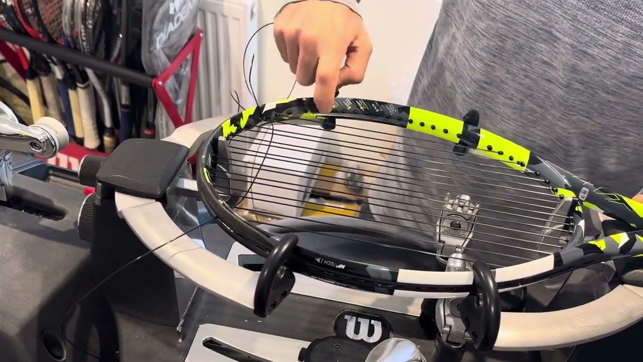 How to re-string a Babolat Pure Aero 2023/2024 tennis racquet