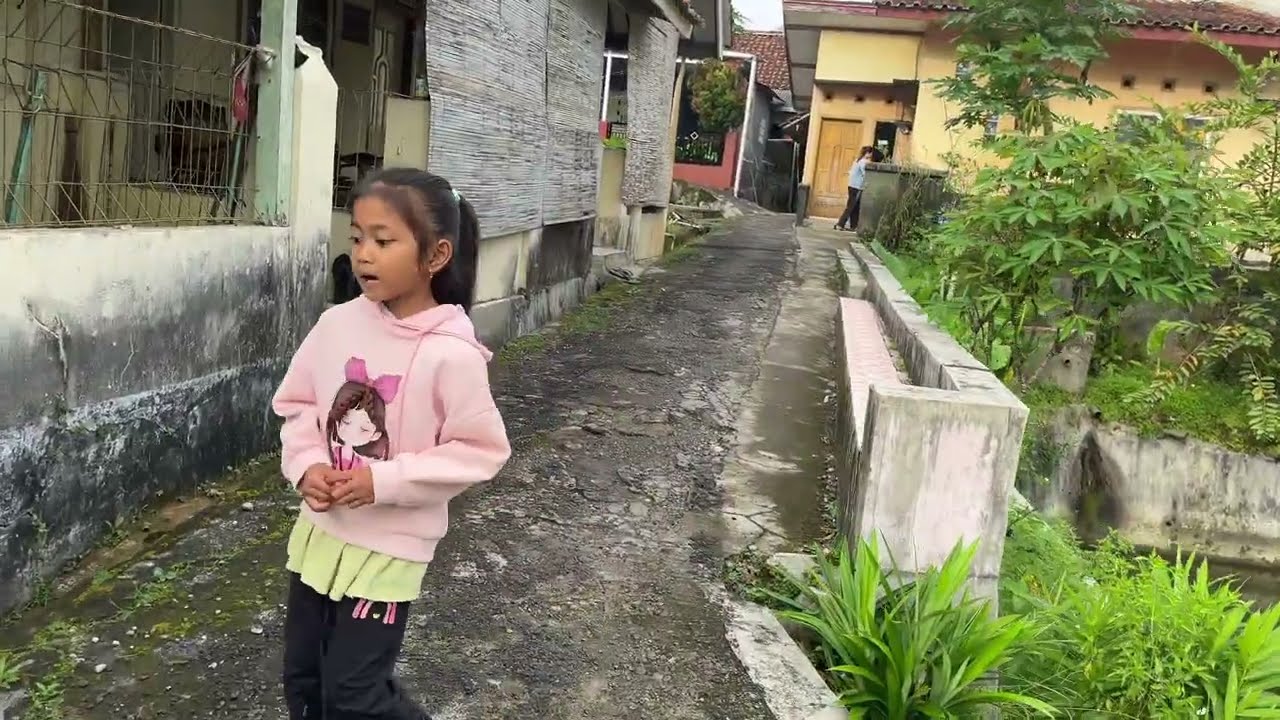 Petualangan Di Kampung Halaman … Pemandangan yg enak sekali suasana pedesaan 