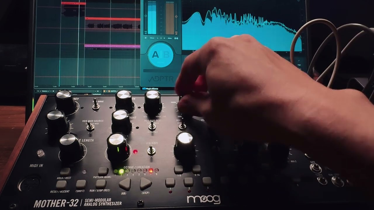 making noise textures with moog mother-32
