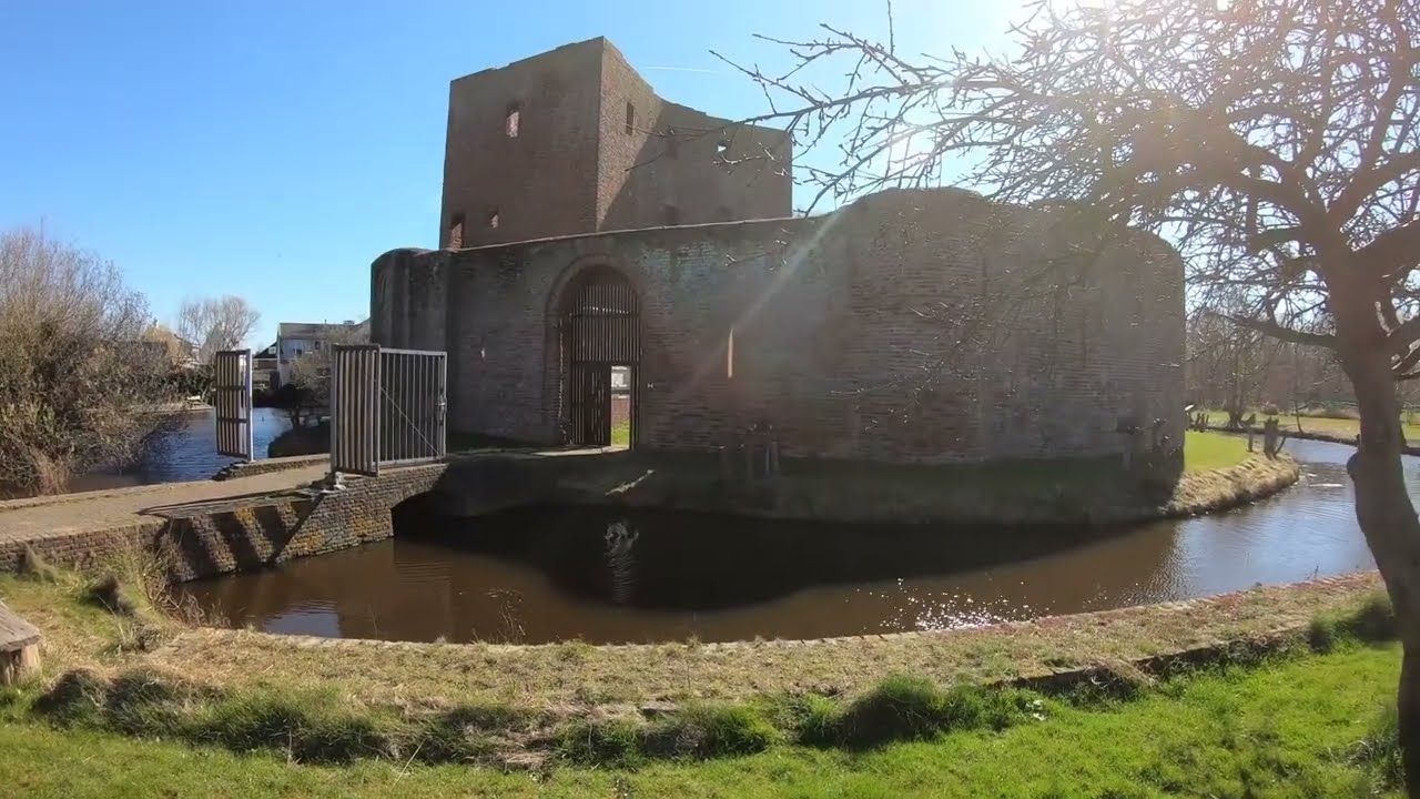 Ruine Slot Teylingen bij Sassenheim Voorhout