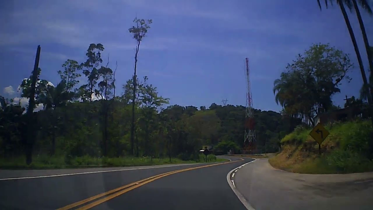 Subindo a serra na SP 79 Municipio de Tapiraí S P