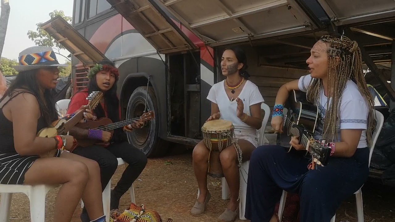 Parazinha Yawanawa, Baxi Shanenawa - Yube nawa aibu - Canto Huni Kuin - Marcha indígena Brasília