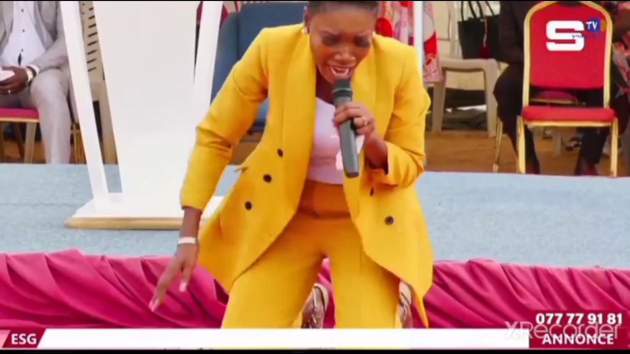 Lindieuse - Dieu des esprits des Prophètes ( à l'église de la synagogue du GABON) #esg