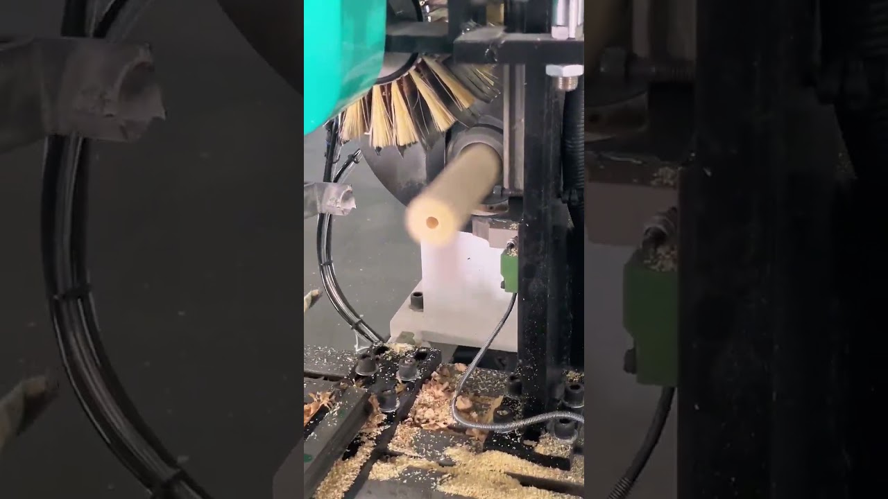 Mini CNC wood lathe with automatic feeding can efficiently process small woodworking parts👍👍👍