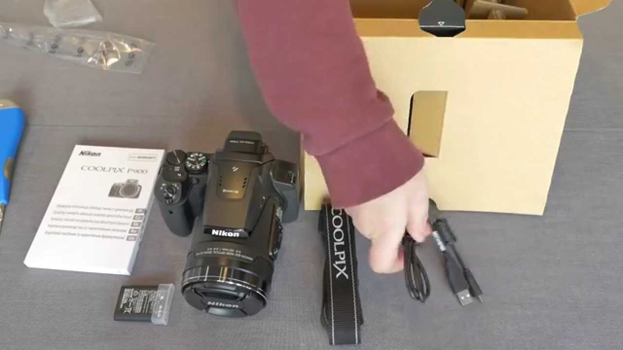 Nikon Coolpix P900 unboxing and size comparison
