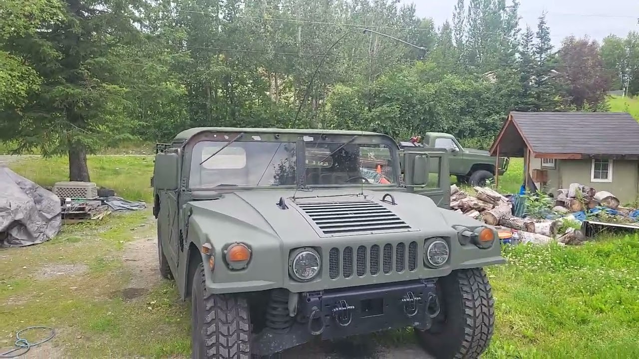 Barrett HF 2050 mobile equipment installed in HUMVEE.