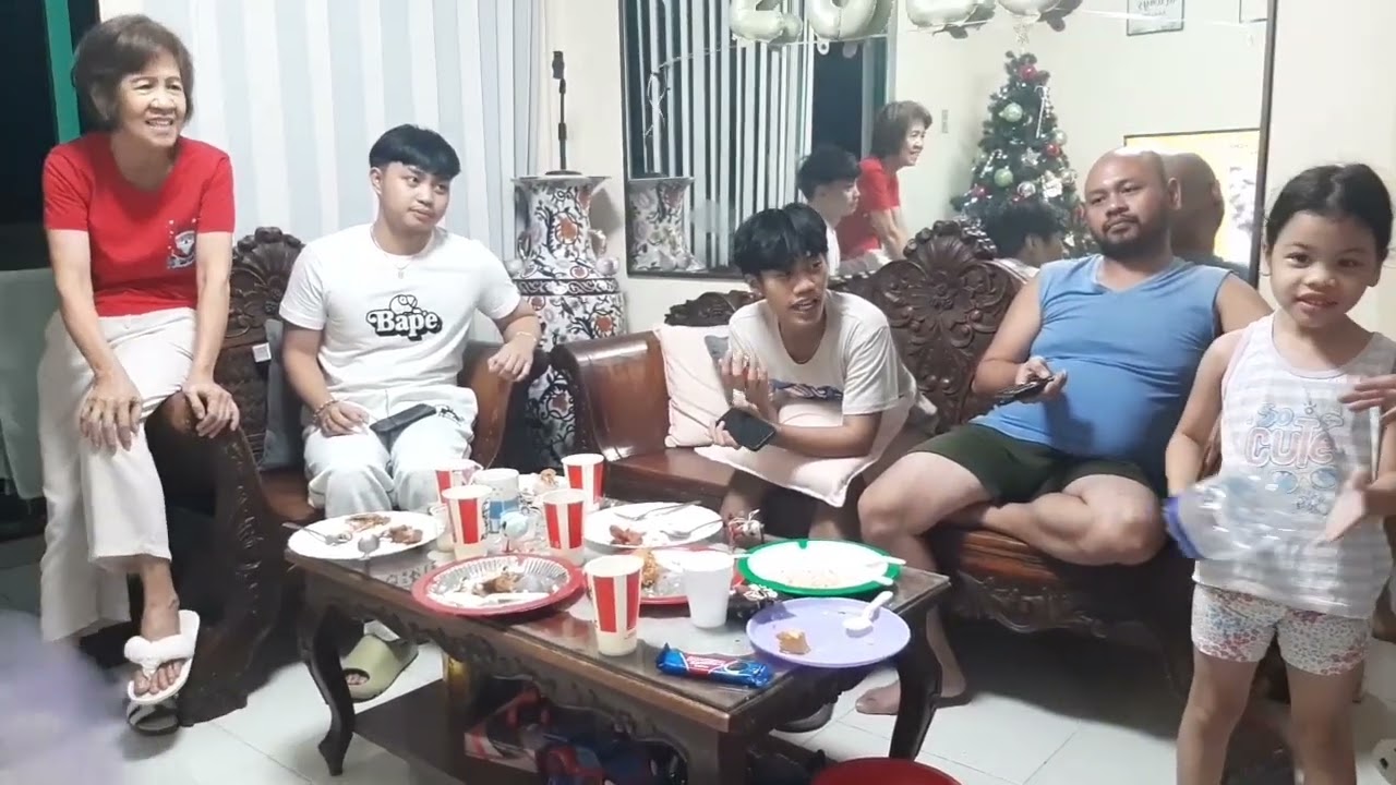 Simpleng kasiyahan sa pag salubong sa year 2026 boom 🤜🤛   Happy new year po!