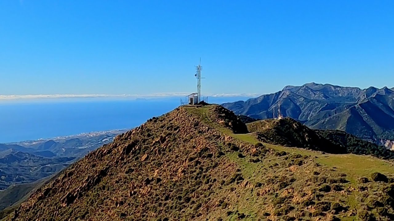 Trekking in the little known Sierra Alpujata
