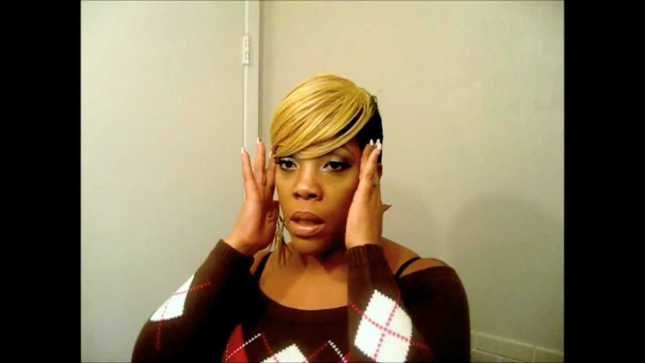 RIHA WIG BY MANHATTAN STYLE