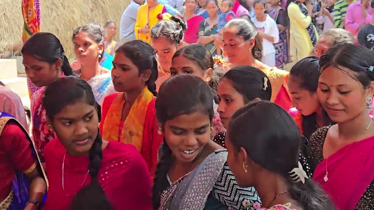Cute Girls Marriage Dance Full Video || Village Dinganni 