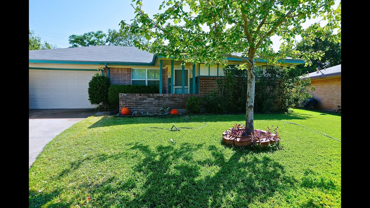 215 Merribrook Trail, Duncanville, TX 75116
