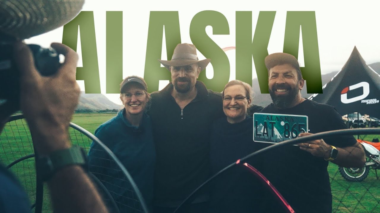 Eles vieram do Alaska para aprender a voar de paramotor em Saquarema. @Parajet International ​⁠