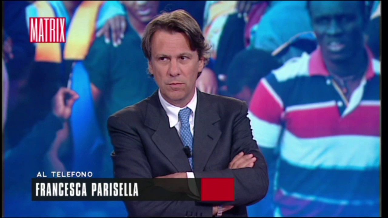 Giornalista Matrix aggredita in diretta. Le immagini shock