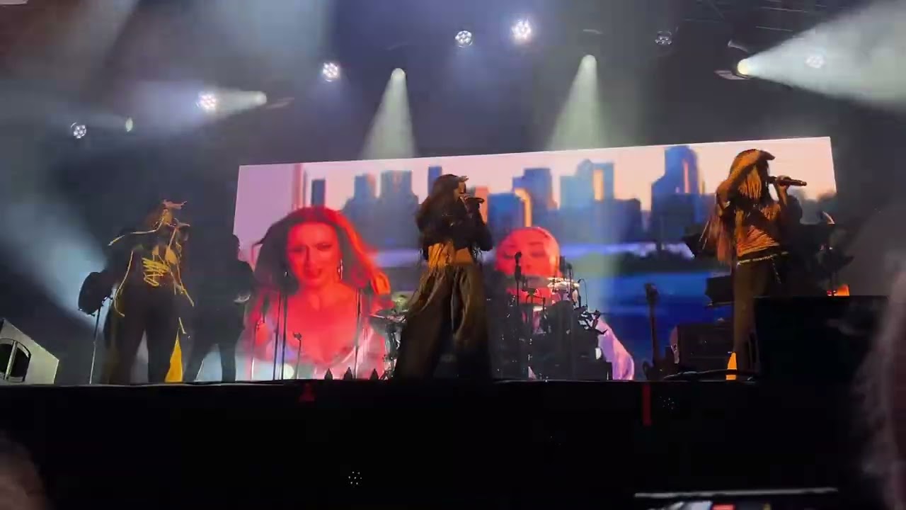 Sugababes performing ‘Shook’ @ Salt and Tar, Bootle
