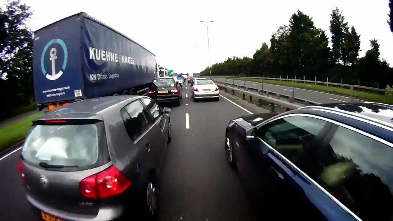 Твитт-Фейс и грузовик