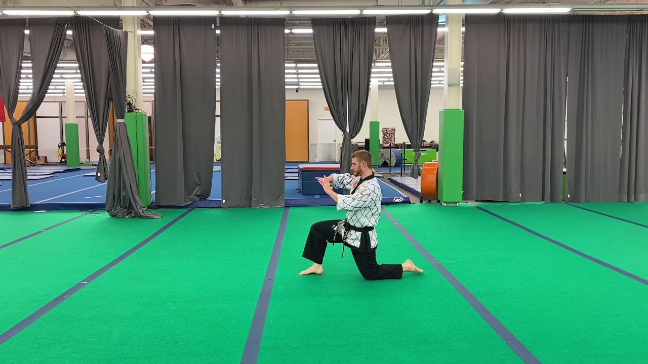 How to Do a Circle Roll | Hapkido