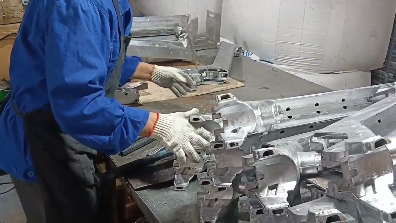 Plastic shaping (the product is thin and prone to deformation, and needs plastic shaping to ensure c