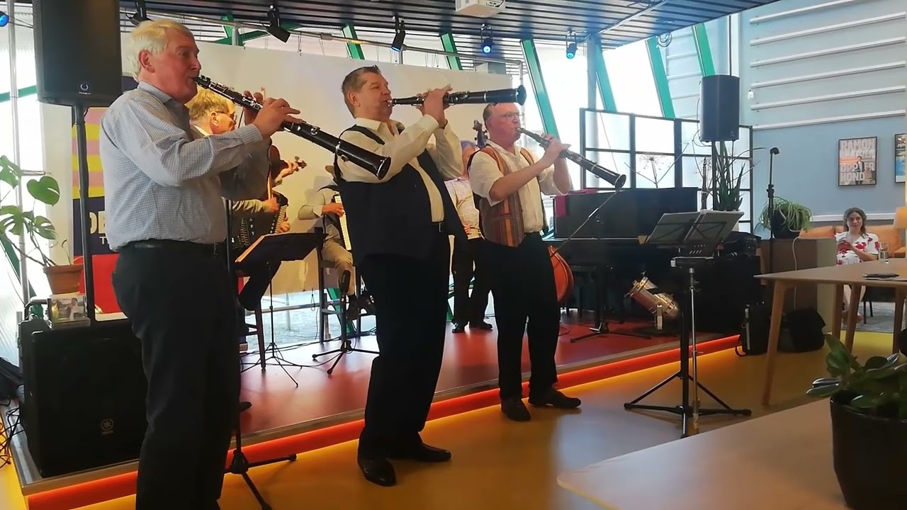 Het LaagLand Ensemble & De Groene Blaadjes  Live in De Omval -13mei2023