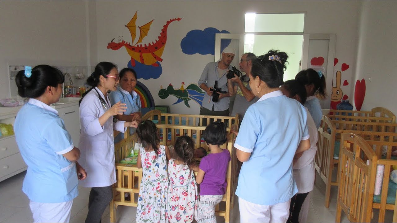 Phoenix Orphanage in Vietnam - Les Enfants Du Dragon (English subtitle)