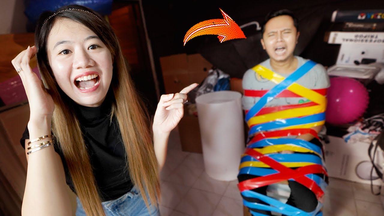 PRANK LAKBAN ZAINAL DI GUDANG!! KITA TINGGALIN SENDIRIAN!!