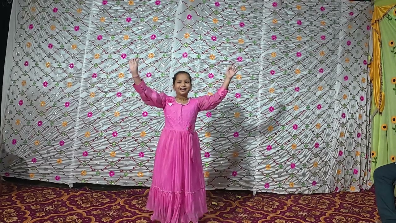 Dance performance by Pranitha