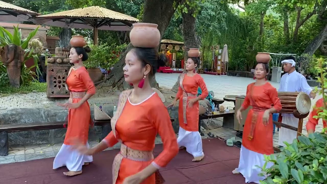 Traditional Cham Dance at the Po Nagar Tower / Ponagar Temple, Nha Trang, Viet Nam
