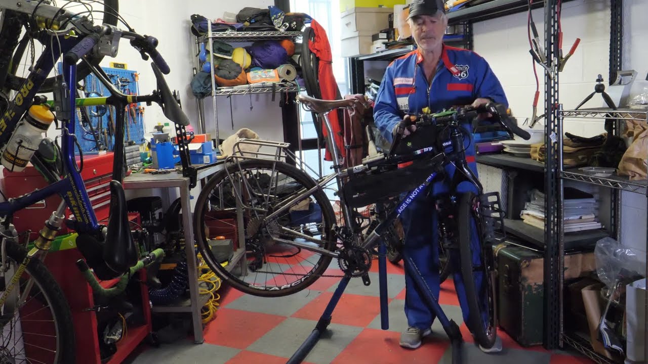 da SRAM a Shimano. Cambio di trasmissione bici da viaggio.