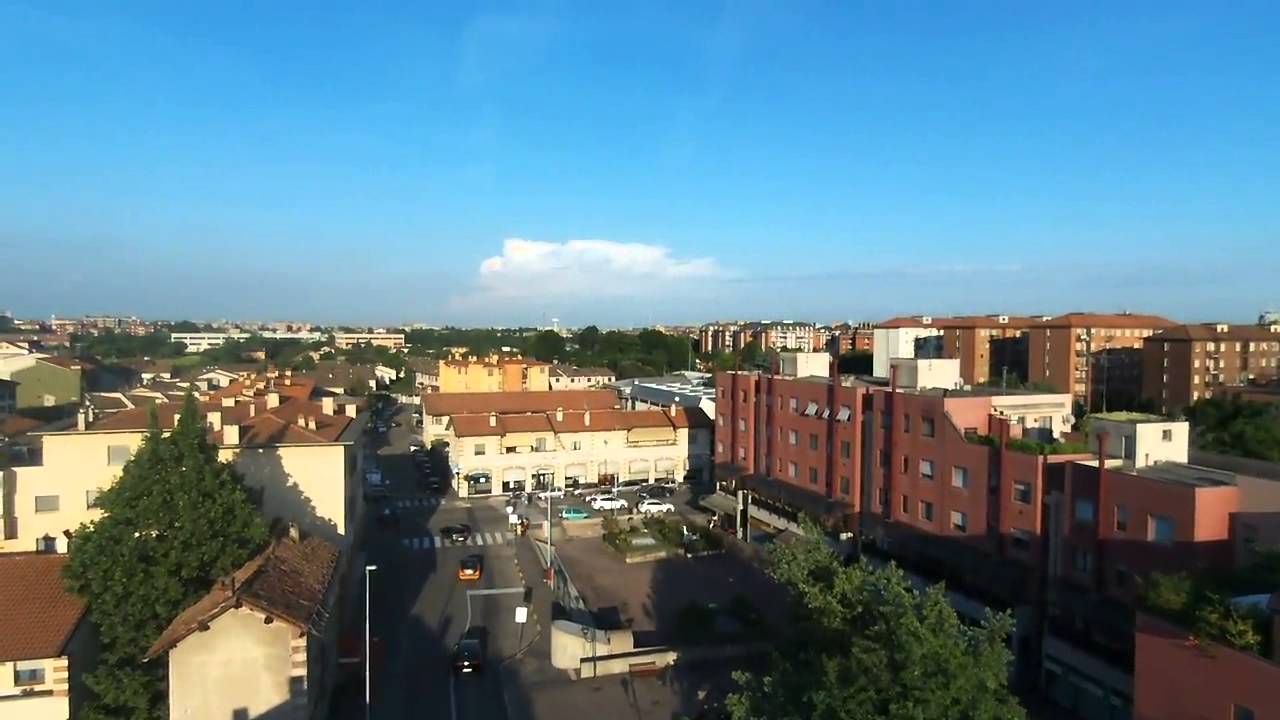 Baranzate skyline con martino incorporato