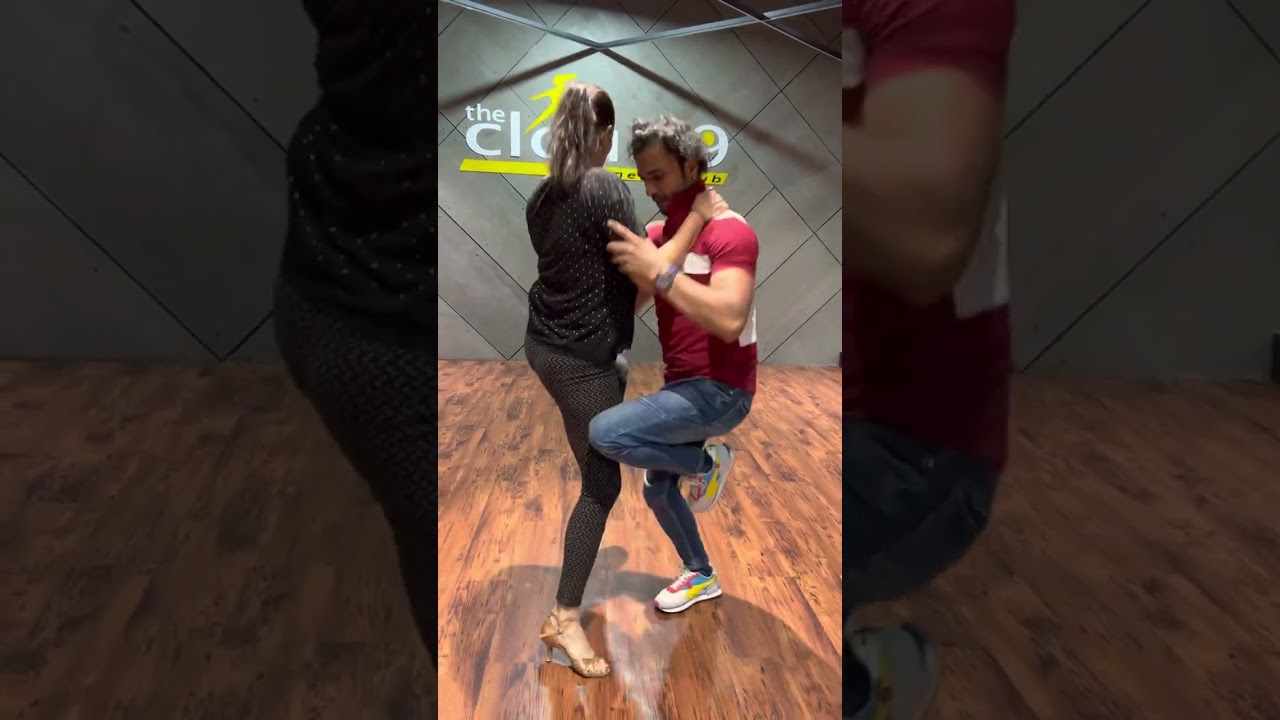 #dance #art #latin #bachata #learing #valentinesday #practice #enjoying #nitesh #jassi #jaswir🕺💃🧿
