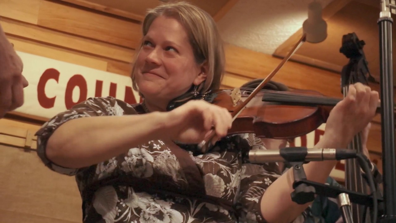 The Blue Ridge Broadcasters play Hay Mow