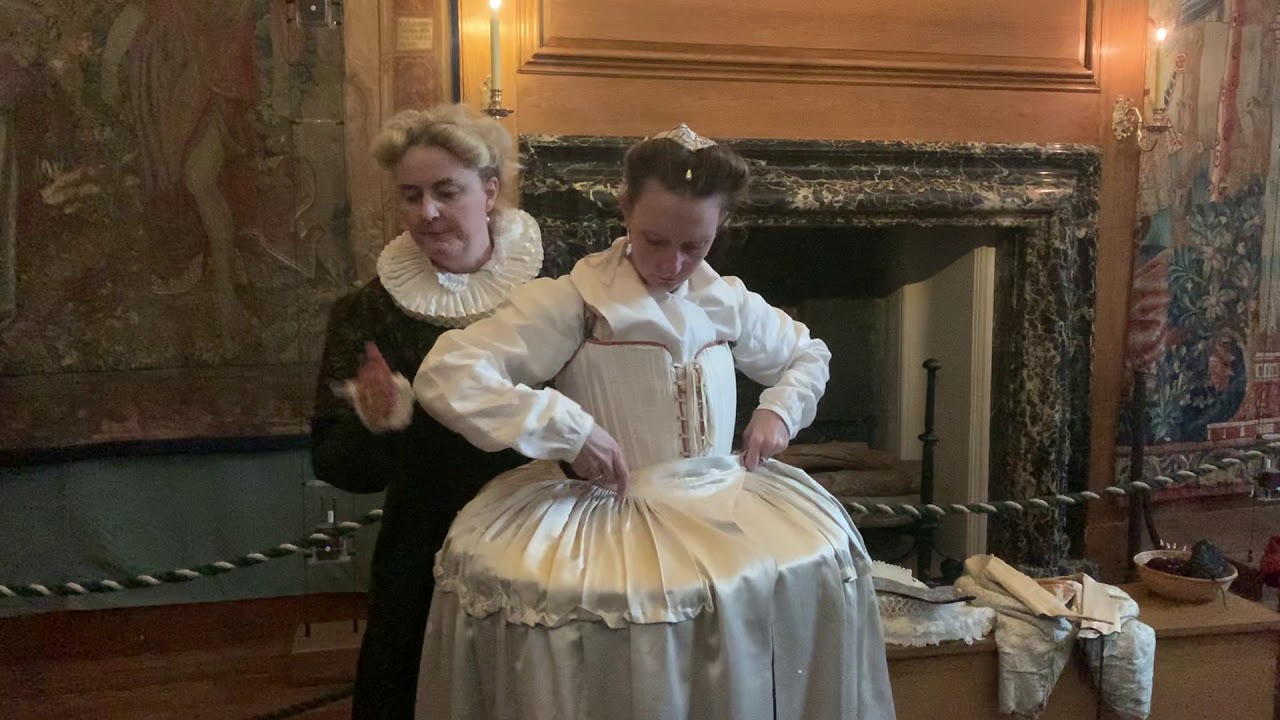 Elizabethan dress from the underpinnings up