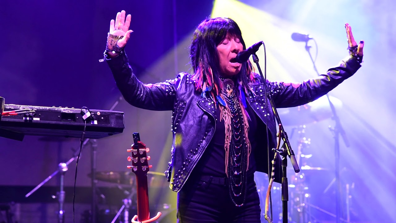 1. Buffy Sainte-Marie  - Power In The Blood  - SuperCrawl 2019